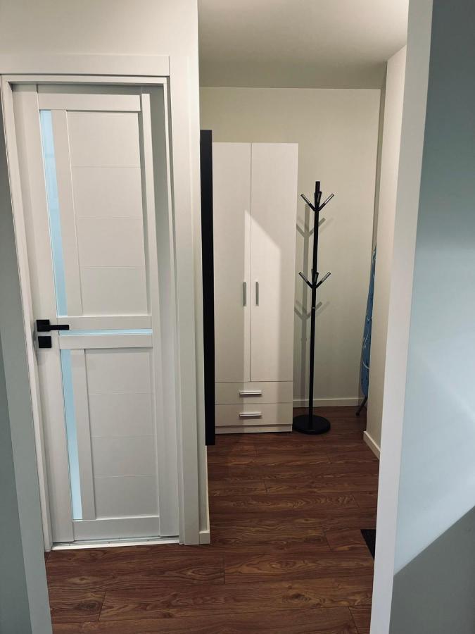Sun Clock Apartment Шяуляй Экстерьер фото